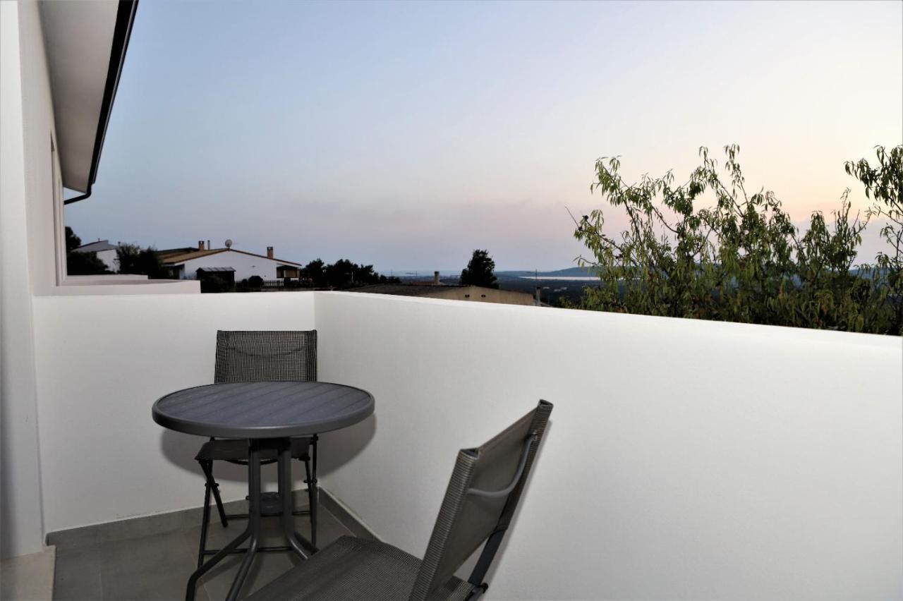 B&B Juniperus SantʼAnna Arresi Exterior foto